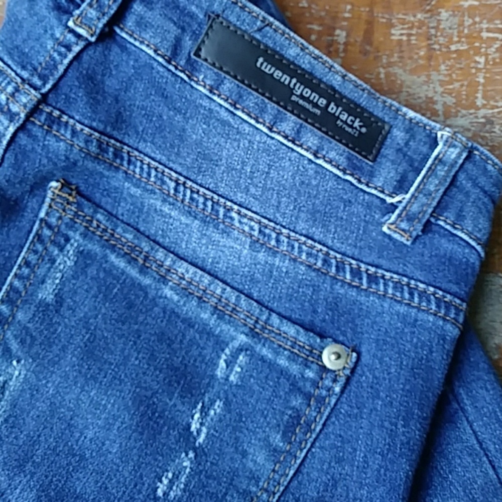 🌷2/$12 Twentyone Black by Rue 21 jeans - Picture 8 of 8